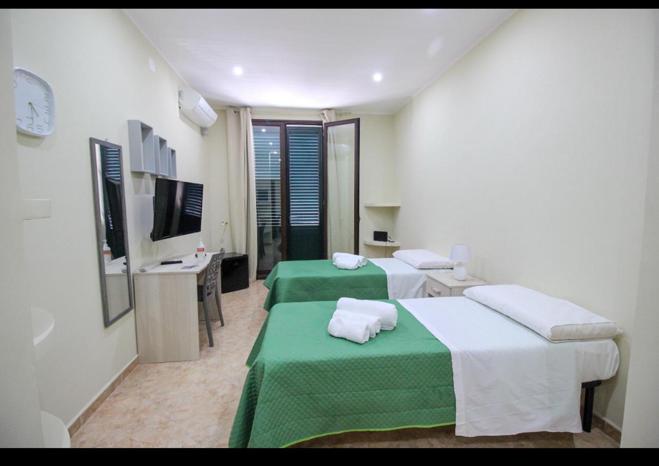 Anthony Apartments Central Station Palermo Esterno foto