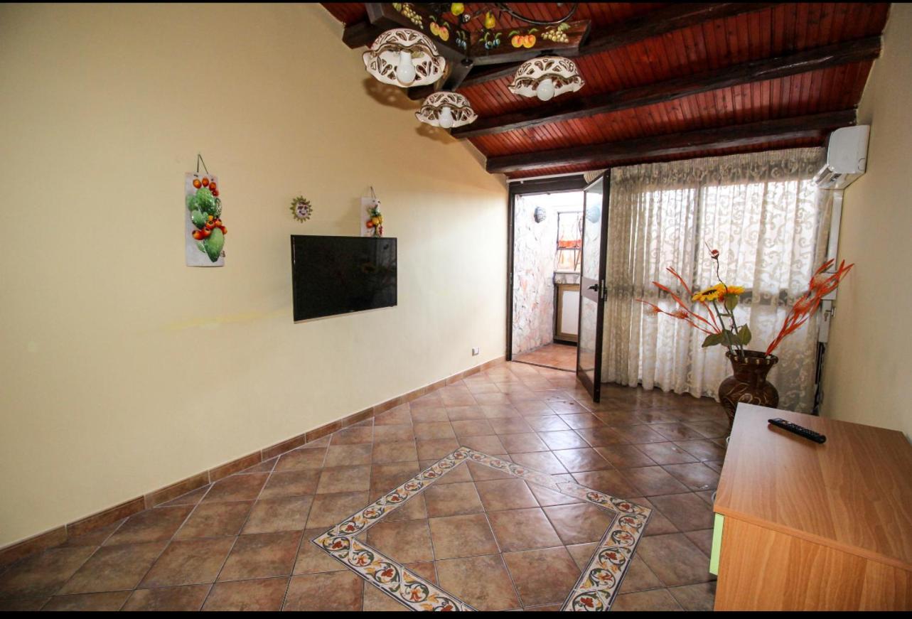 Anthony Apartments Central Station Palermo Esterno foto